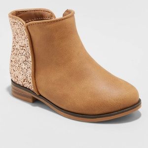 Toddler girls Cat & Jack boots